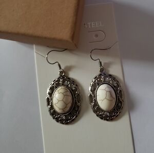 💥4/$10  Antique Inspired Silver with creamy bone gemstone Dangle Earrings, NWT